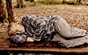 新研究揭示：熬夜真的會(huì)”變傻“！睡眠期間大腦會(huì)啟動(dòng)“排毒”程序，清除腦內(nèi)垃圾